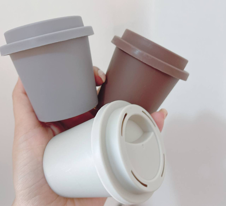 جعبه نگهدارنده پد آرایشی همراه با پد اسفنجی