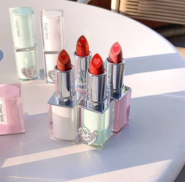 رژلب قلبی کریستالی لوکس gege bear