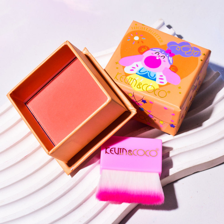 رژگونه پودری مکعبی کوین کوکو Kevin & Coco مدل براش دار