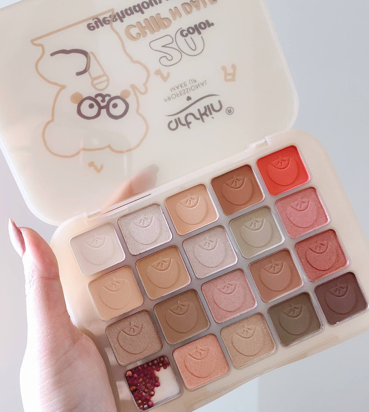 پالت سایه ۲۰ رنگ خرسی chip n dale