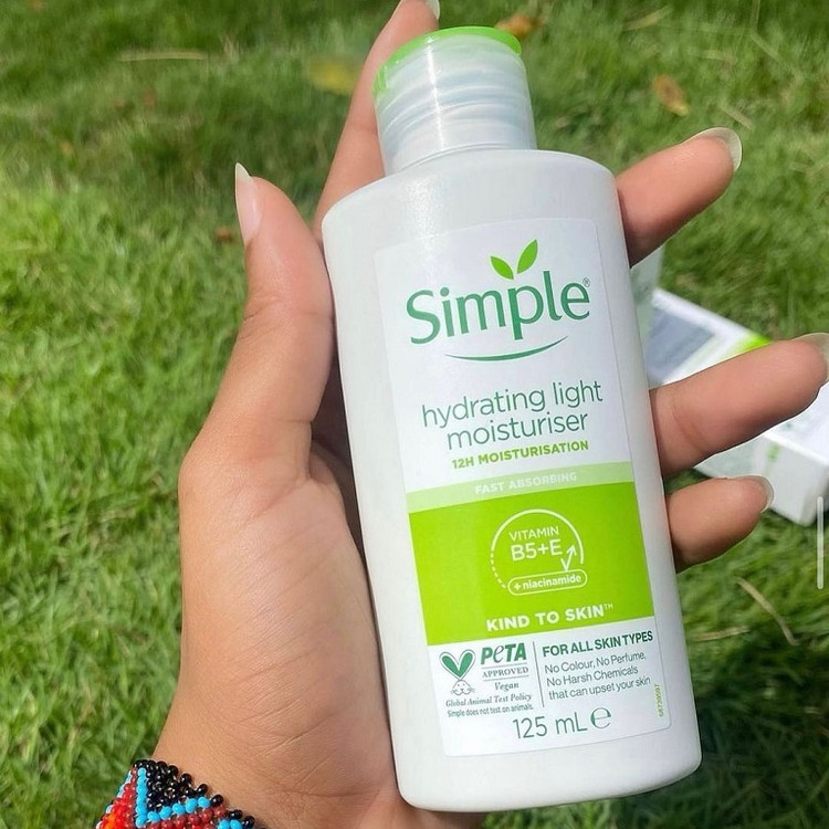 کرم آبرسان و مرطوب کننده سیمپل