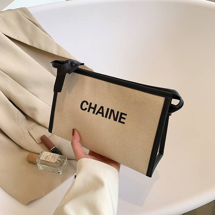 کیف آرایش پاپیونی