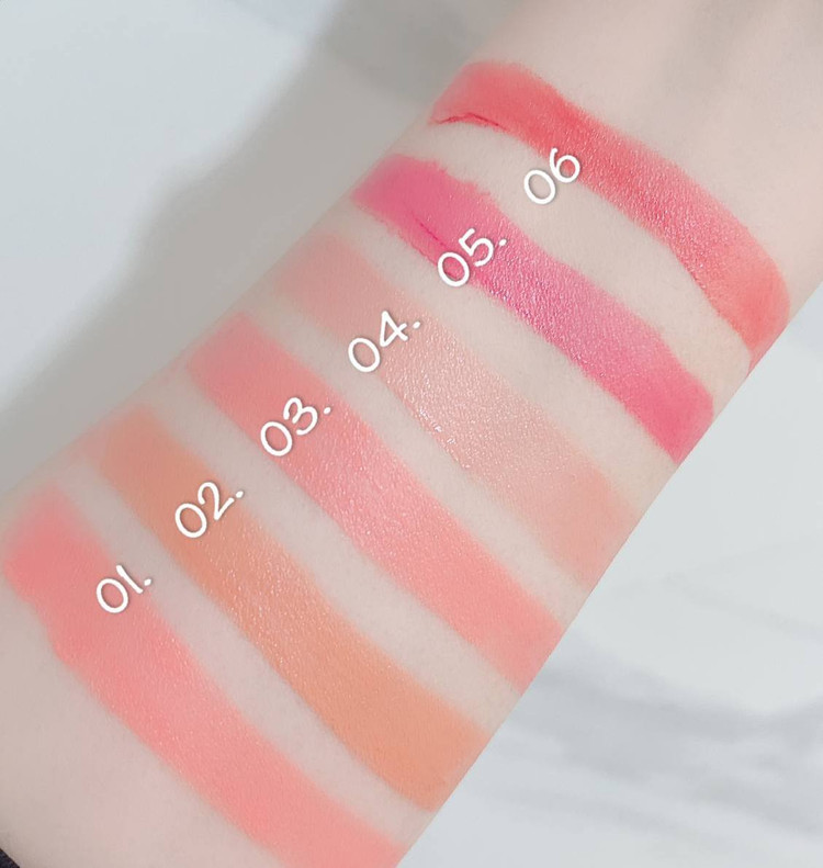 رژگونه پددار آرت اسکین