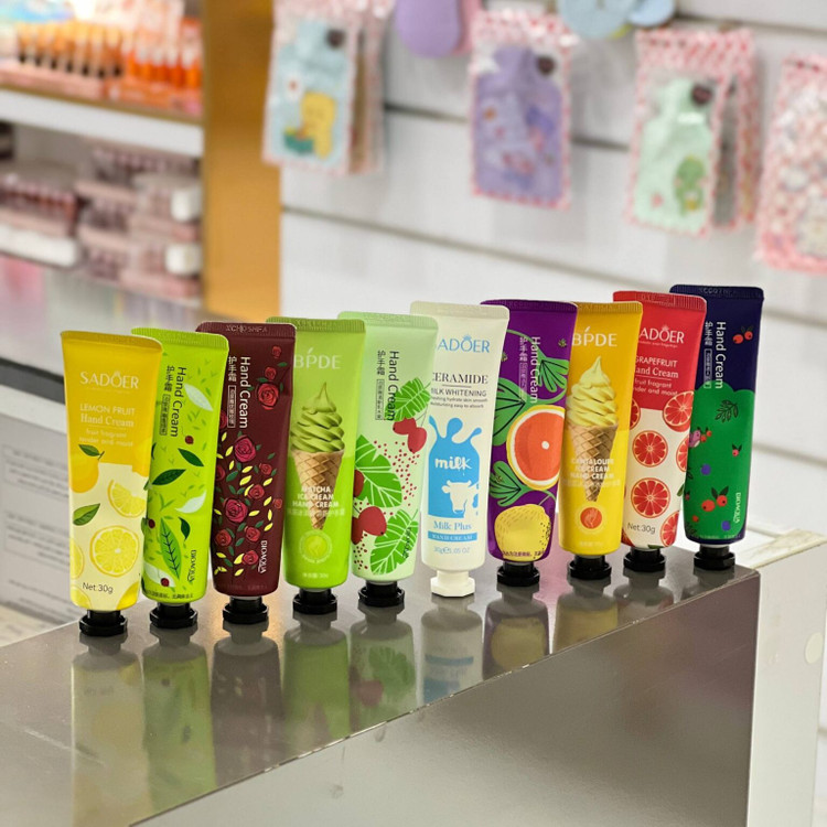 کرم دست با رایحه های متنوع