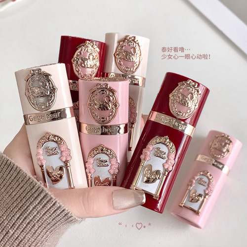 رژگونه سلطنتی دوپ فلاورنوز gege bear